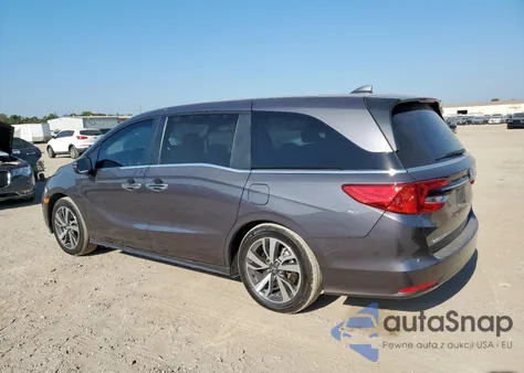 2022 Honda Odyssey Touring z USA, uszkodzony, nr VIN 5FNRL6H83NB063744